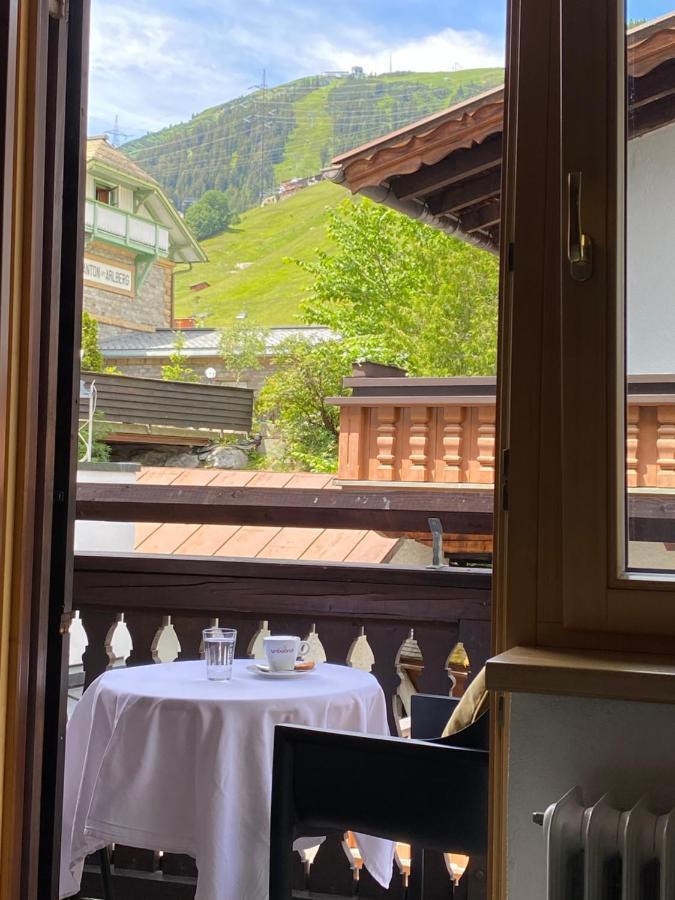 Cafe Schneider appartments St. Anton am Arlberg Exterior foto